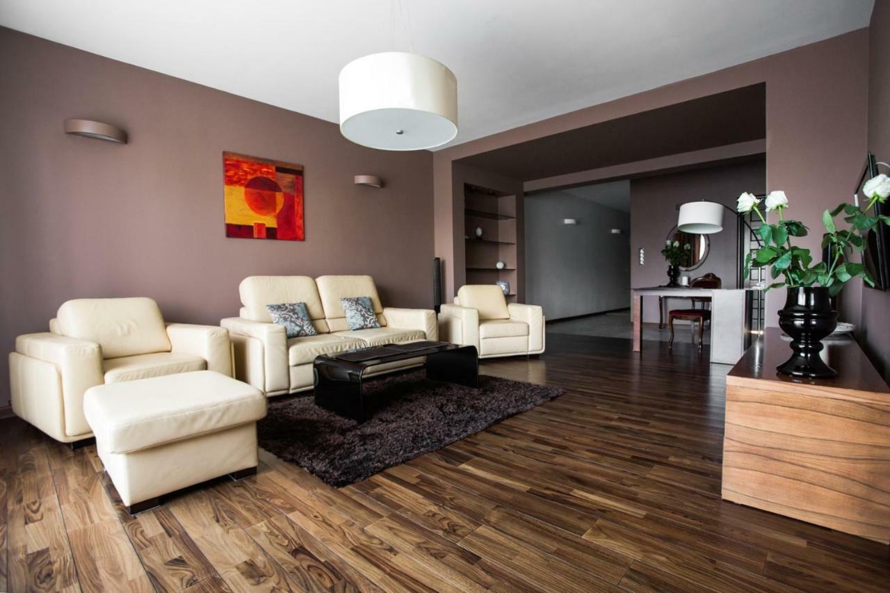 Apartment W Park